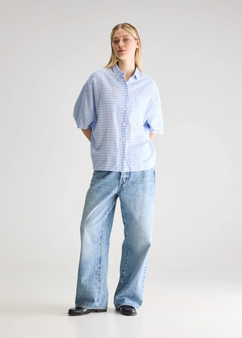 Camisa azul claro rayas