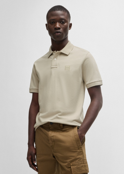 Polo beige claro pique