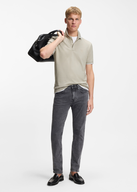 Polo HUGO BOSS piedra ribete blanco