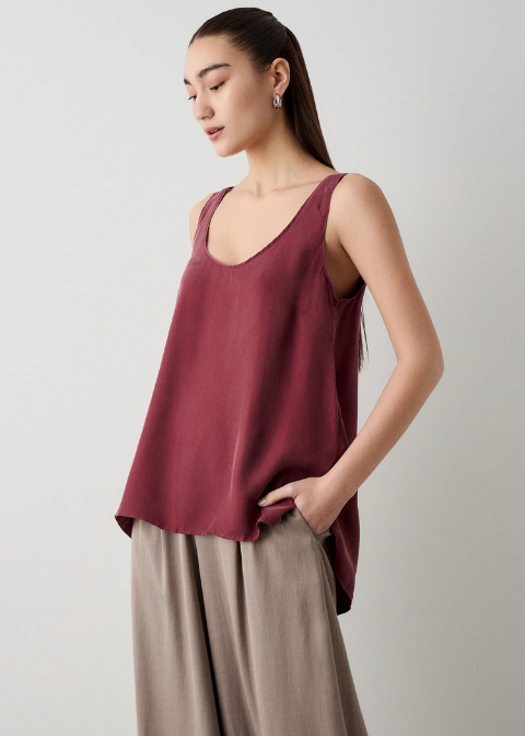Blusa granate tirantes satinado