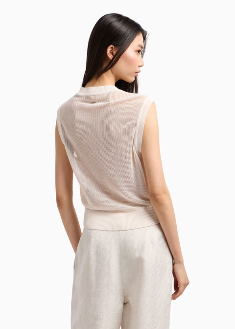 Top beige punto logo