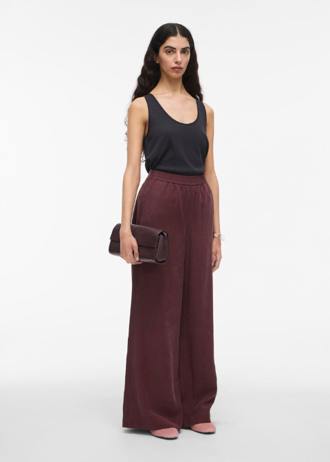 Top ROUGE EDIT negro