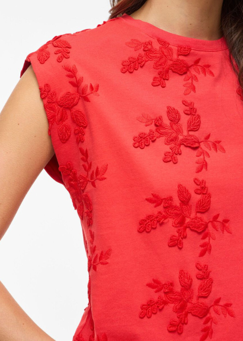 Top VILA rojo flores bordadas