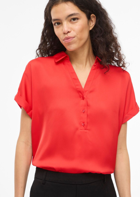 Top VILA rojo coral medio abotonada