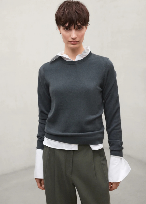 Jersey ECOALF verde detalle ribete blanco
