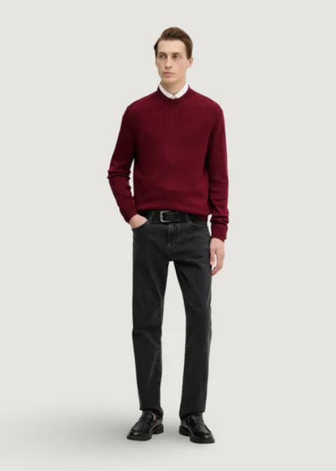 Jersey ARMANI EXCHANGE punto grueso y detalles en hombros
Jersey ARMANI EXCHANGE punto grueso y detalles en hombros