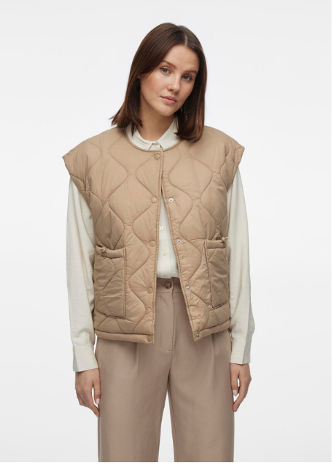 Chaleco VILA beige acolchado
