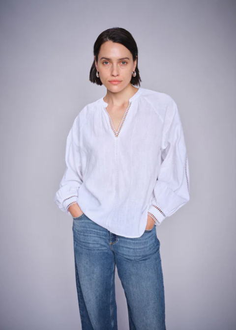 Blusa blanco algodón calado delantera