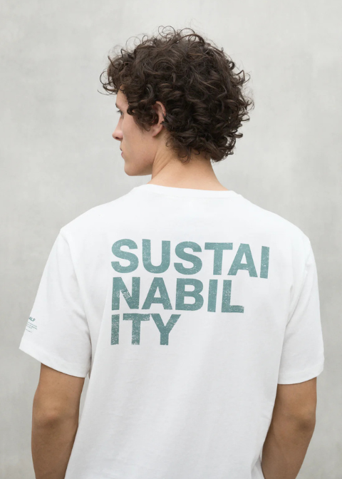 Camiseta blanca espalda