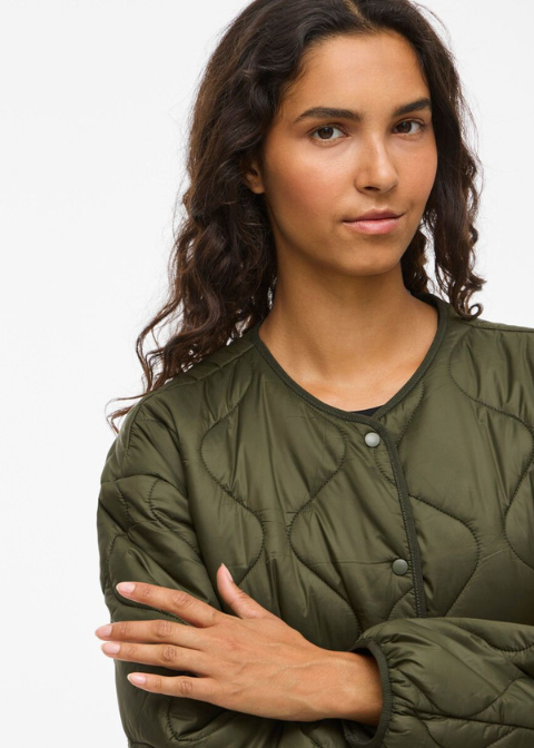 Cazadora VILA verde acolchada