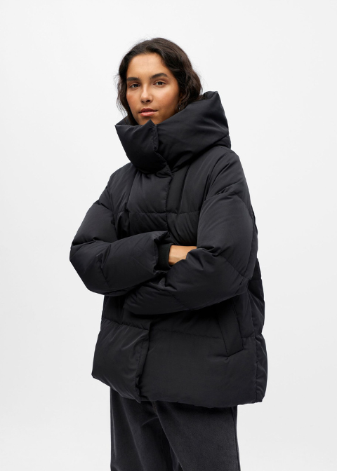 OCazadora OBJECT negro plumas