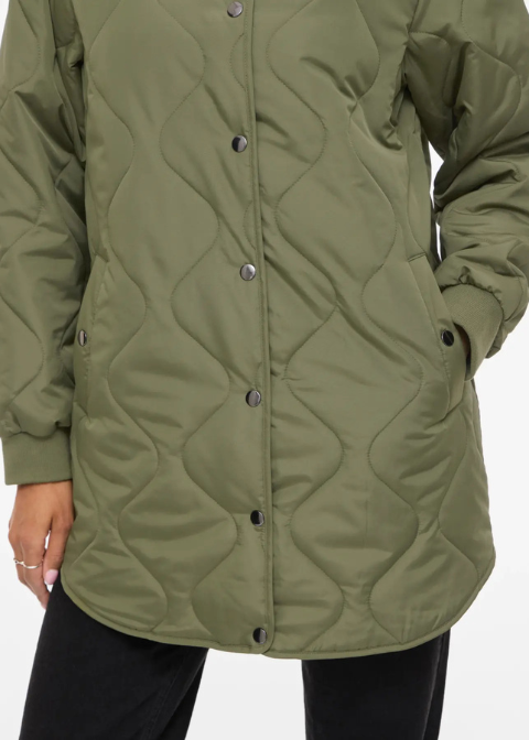 Parka VILA verde alcolchada