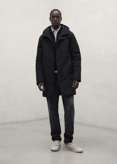 Abrigo ECOALF negro liso