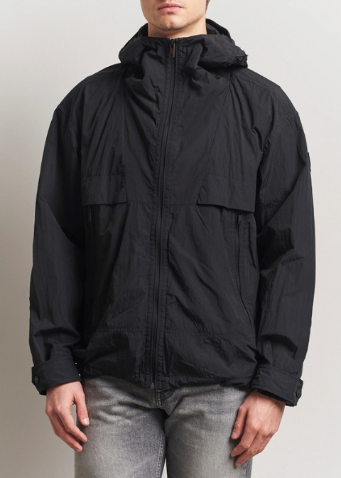 Cazadora azul marino nylon