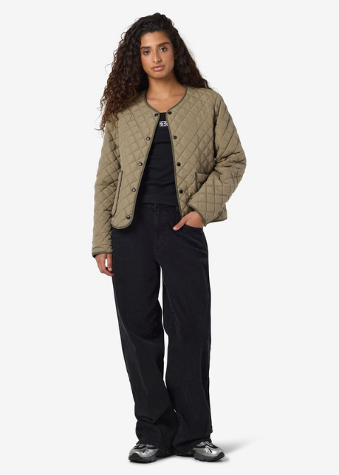 Cazadora NOISY verde acolchada