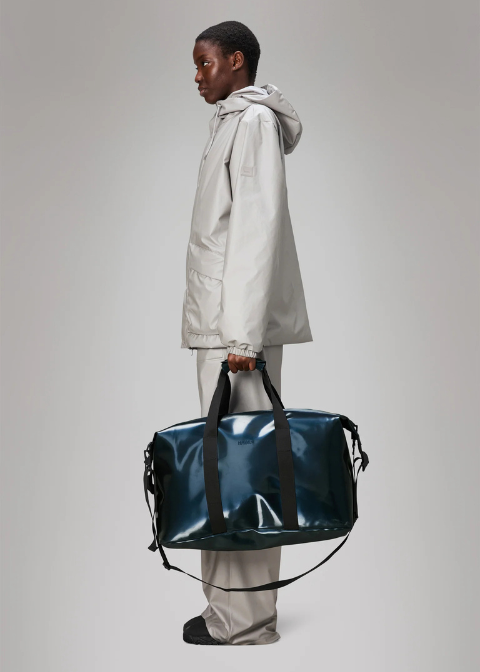 Bolsa RAINS azulon oscuro brillante