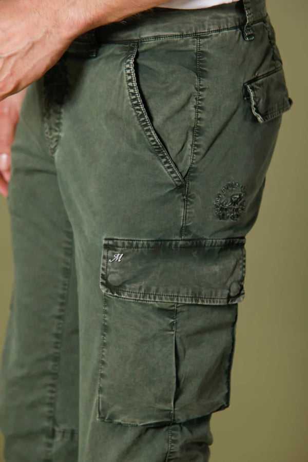 Pantalón cargo verde oscuro