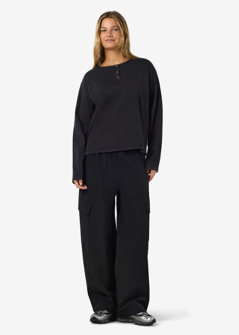 Pantalón NOISY  negro barrel