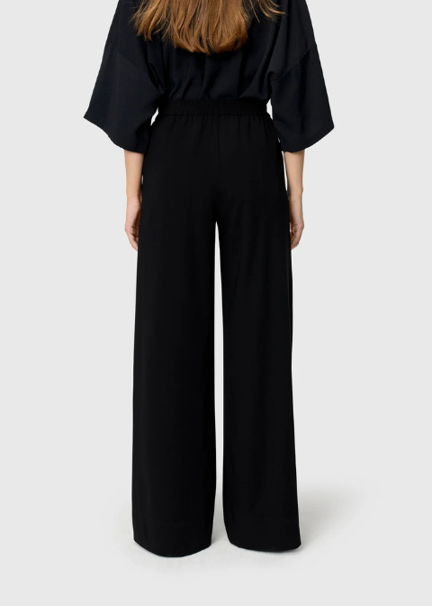 Pantalón MAC negro cropped