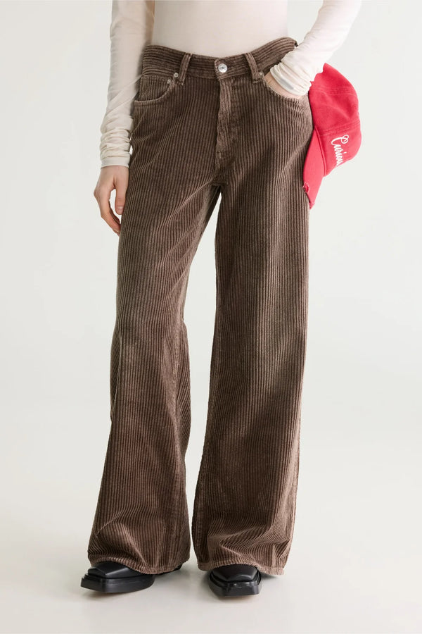 Pantalón BELLEROSE marrón pana gruesa