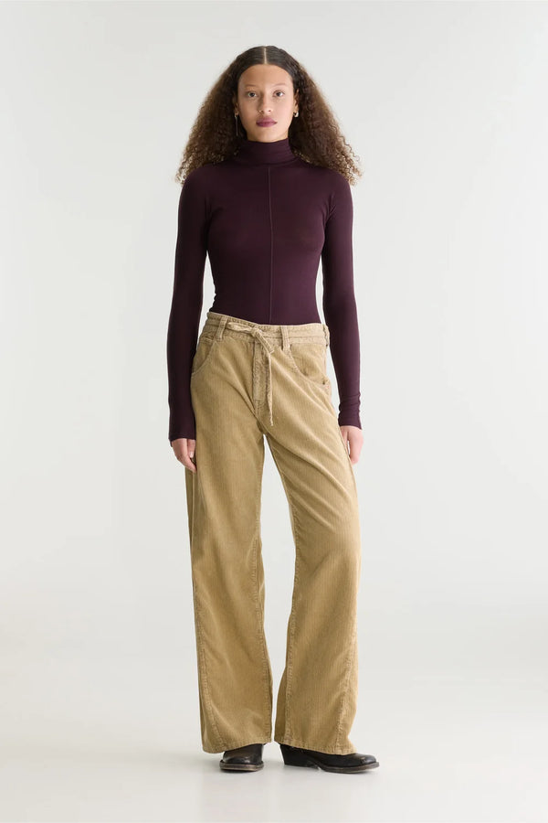 Pantalón BELLEROSE camel pana