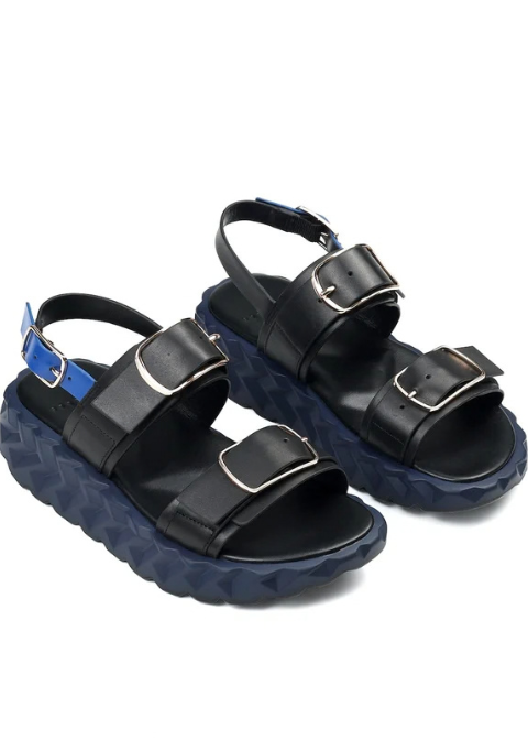 Sandalia 4CCCCEES negra hebillas