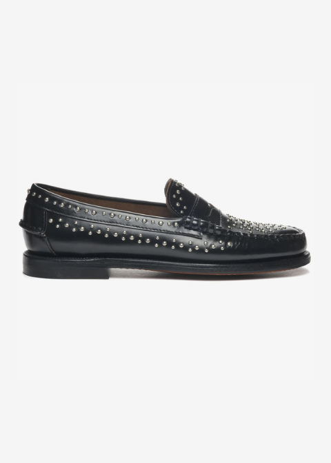 Mocasín SEBAGO negro con tachuelas