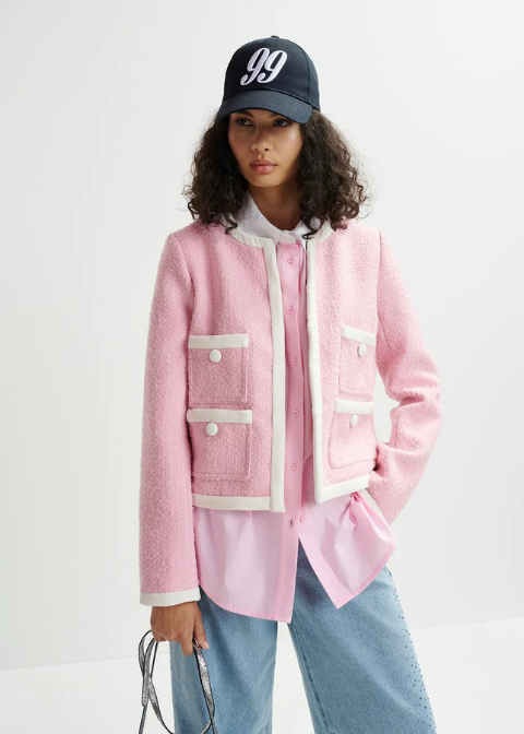 Chaqueta rosa ribete blanco terciopelo