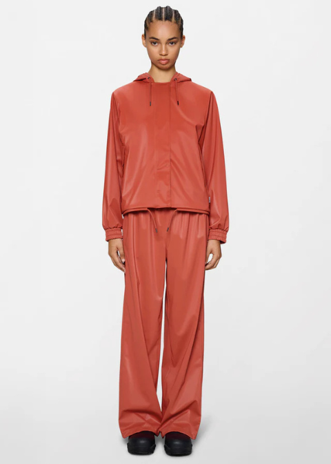 Chaqueta RAINS coral corta impermeable