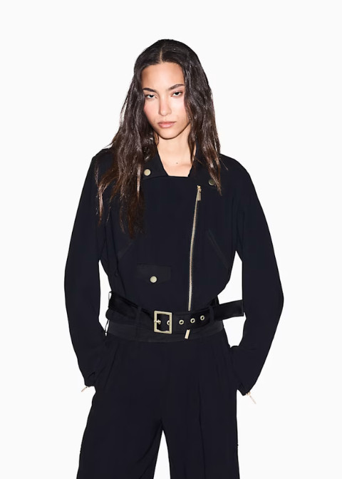 Cazadora ARMANI EXCHANGE estilo biker y cierre asimétrico