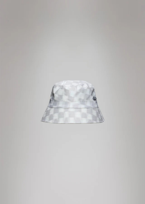 Sombrero blanco cuadros rosas