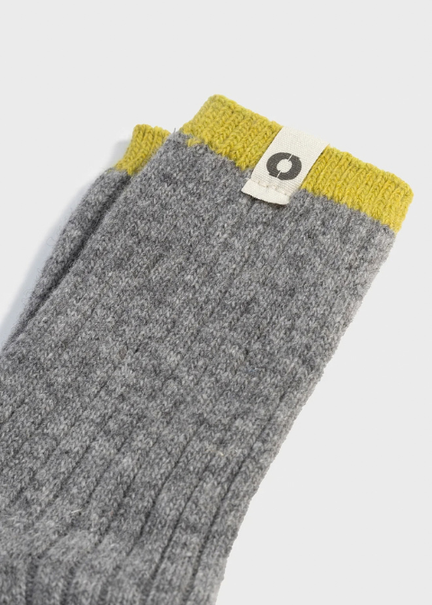 Calcetines ECOALF contraste gris ribete amarillo